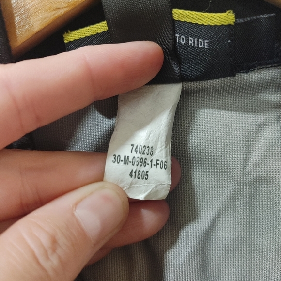 Novara Vented Cycling Vest Men's‎ Black Large Outdoor Athletic Workout Biking - Picture 7 of 8